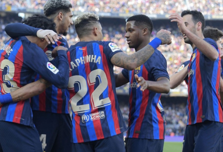 Không phải MU, ngôi sao chạy cánh của Barca có thể gia nhập bến đỗ khó tin