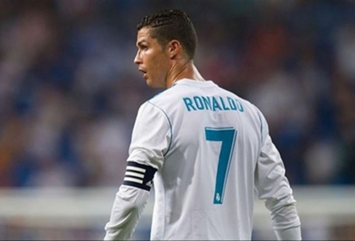 Khước từ 'vật biểu tượng' của Ronaldo, Mbappe muốn tạo 'lối đi' riêng tại Real