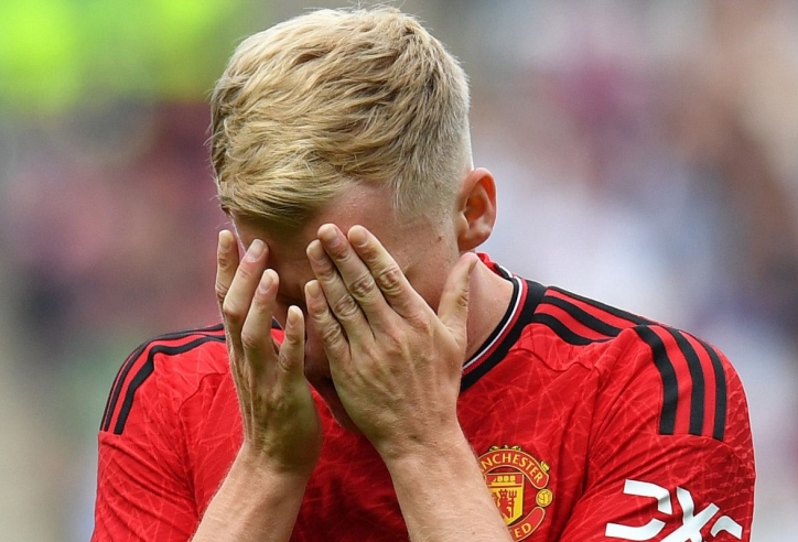 Van de Beek ghi bàn trở lại, chia sẻ luôn về tương lai tại MU