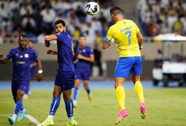 Ronaldo tỏa sáng, Al Nassr nhấn chìm đối thủ vươn lên đầu bảng
