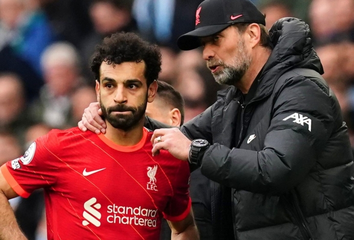 Klopp khen Salah trong ngày ngôi sao Ai Cập đi vào lịch sử NHA