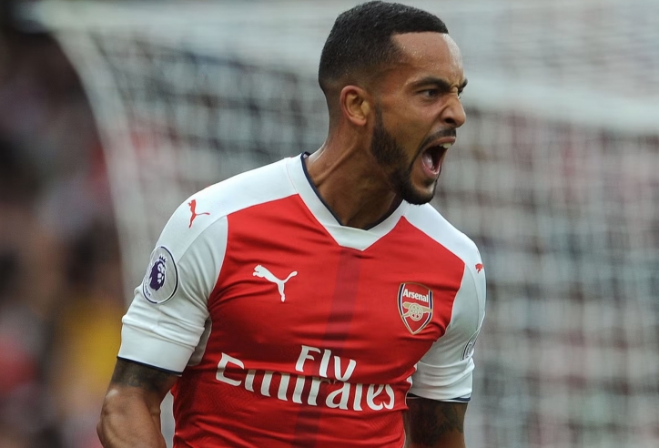Người hùng Arsenal Theo Walcott giải nghệ ở tuổi 34