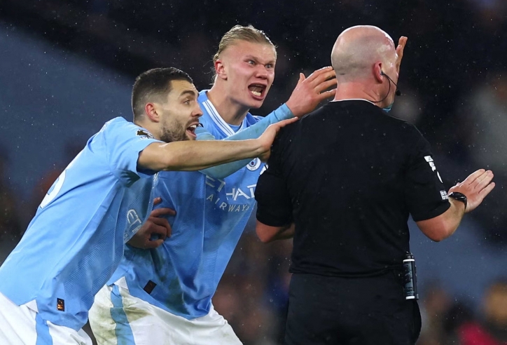 Man City trượt dốc, Liverpool và Arsenal vẫn khó vô địch vì một lý do