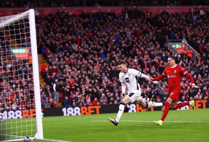 HLV Klopp nói về 'bàn thắng được tặng' của Darwin Nunez