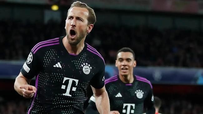 Cổ động viên Arsenal khiêu khích Harry Kane