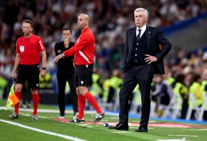 Ancelotti thẳng thừng phản bác Xavi sau chiến thắng ở Siêu kinh điển