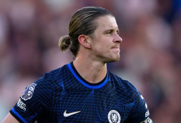 Conor Gallagher tập riêng tại Chelsea, tương lai vẫn bất định