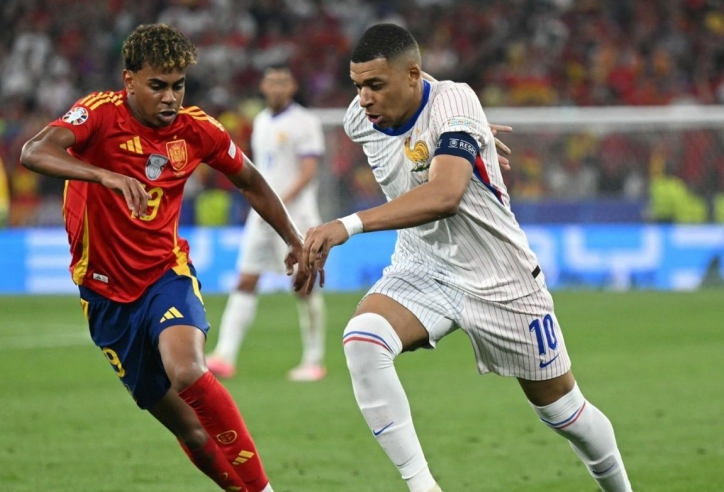 Mbappe phản ứng bất ngờ sau trận thua đắng Tây Ban Nha