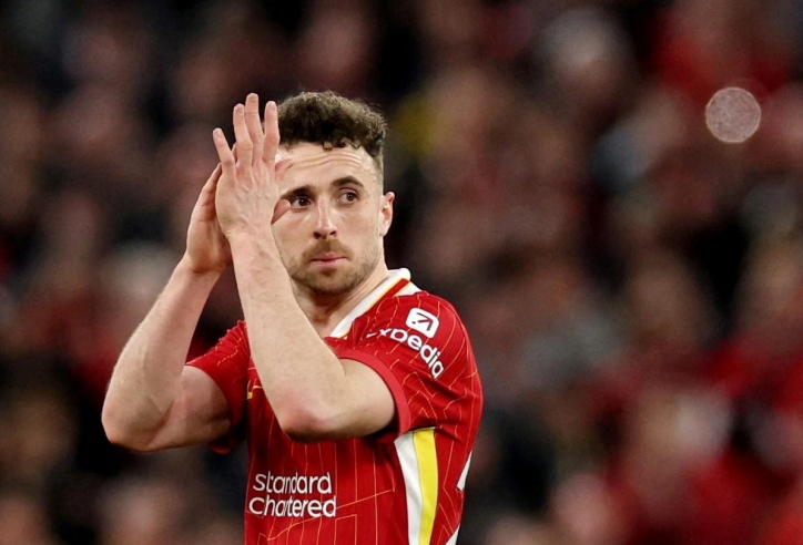 Jota đột ngột qua đời, Liverpool rối ren trên TTCN