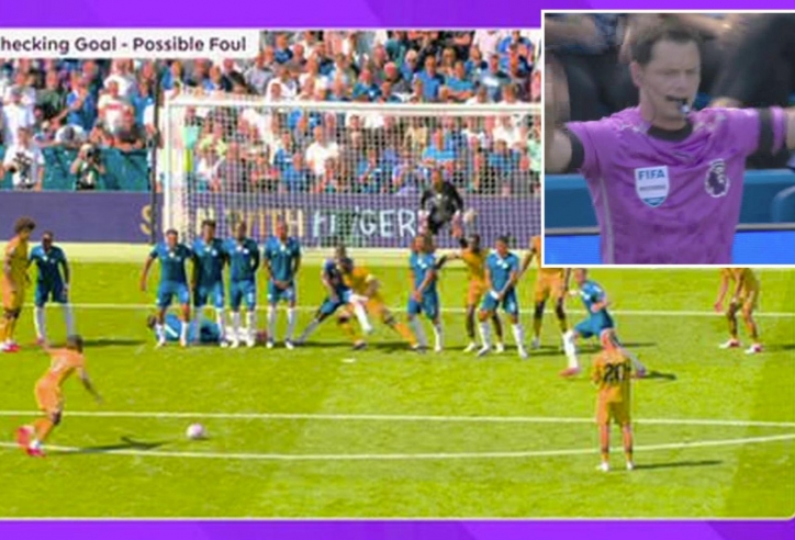 Premier League ra tuyên bố về bàn thắng của Eze vào lưới Chelsea