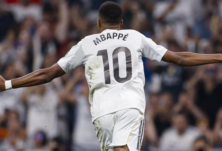 Chỉ 1 trận đấu, Mbappe vượt mặt toàn bộ cầu thủ Real Madrid mùa trước