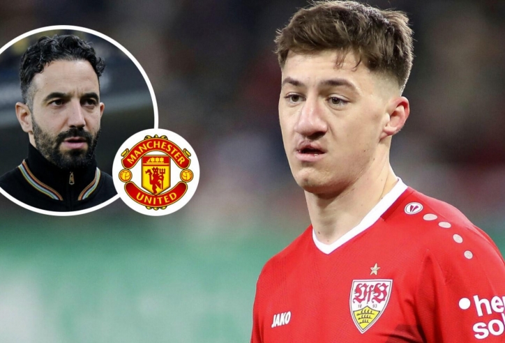 Manchester United ra quyết định vụ 'nhạc trưởng' tuyến giữa mới