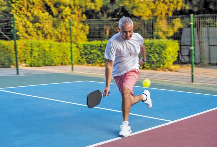 Người đàn ông ngừng tim khi chơi Pickleball, được cứu sống thần kỳ