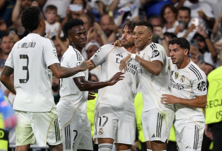 Trực tiếp Kairat Almaty vs Real Madrid: Mbappe vẫn đá chính