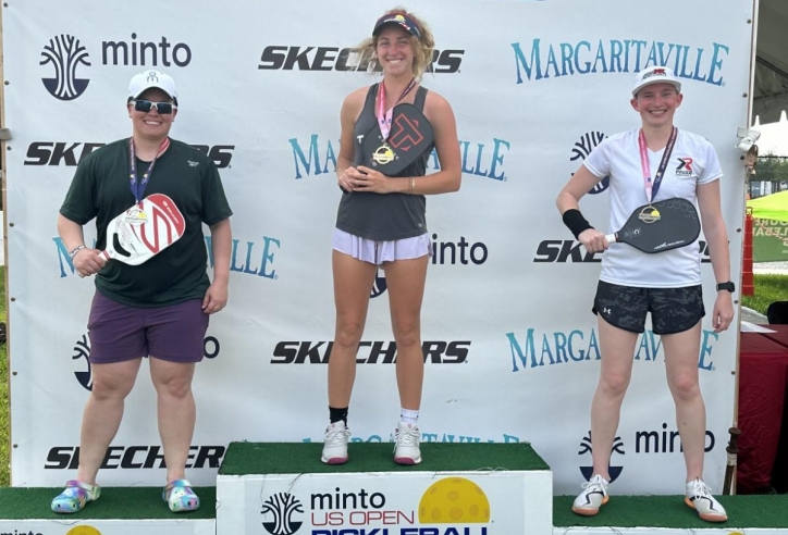 Cô gái chiến thắng ung thư máu hiếm gặp nhờ pickleball