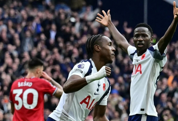 Trực tiếp Tottenham 2-1 MU: Tottenham ngược dòng kịch tính