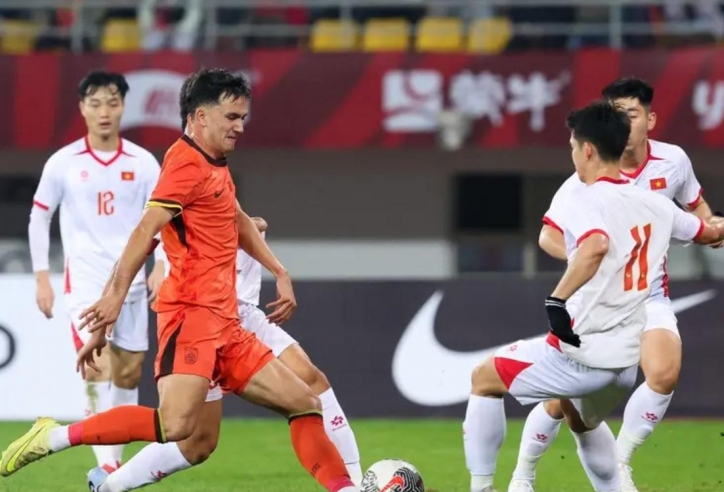 Báo Trung: 'Được trọng tài thiên vị cả trận, vậy mà Trung Quốc vẫn thua Việt Nam'