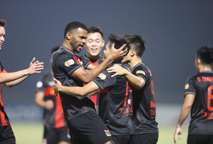 Lội ngược dòng trước Hải Phòng, Ninh Bình thẳng tiến Tứ kết Cúp Quốc gia