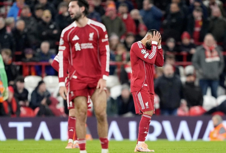 Salah im tiếng, Liverpool thảm bại trận thứ 3 liên tiếp trên mọi đấu trường