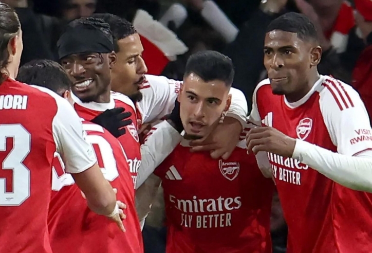 Hạ gục Bayern Munich, Arsenal là đội duy nhất bất bại ở Champions League