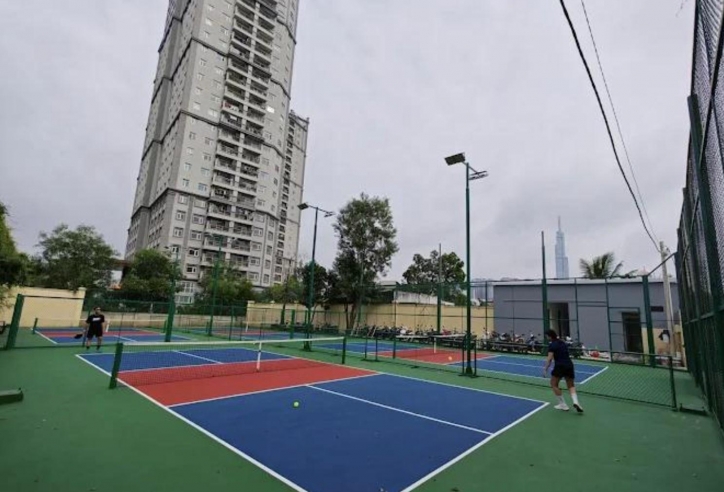 Sân pickleball xây dựng không phép bị cưỡng chế tháo dỡ