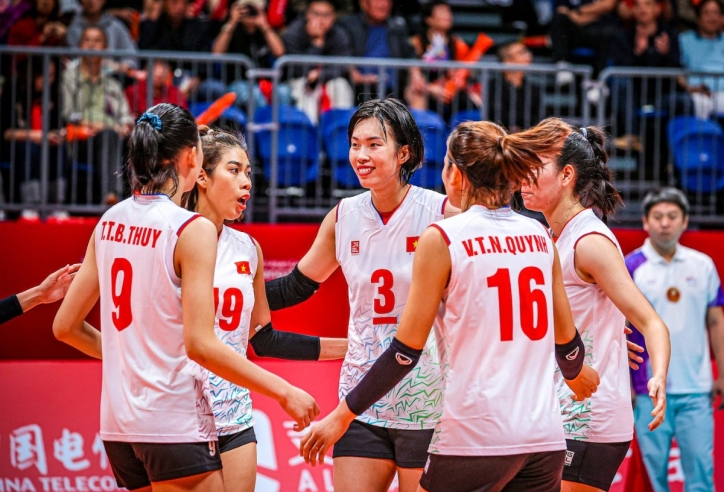 Thanh Thúy ghi điểm 'như máy', bóng chuyền nữ Việt Nam tạo kỳ tích tại sự kiện thể thao đình đám châu lục