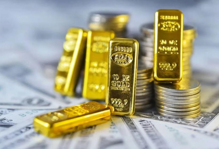 Giá vàng hôm nay trưa 10/6: Vàng thế giới suy yếu