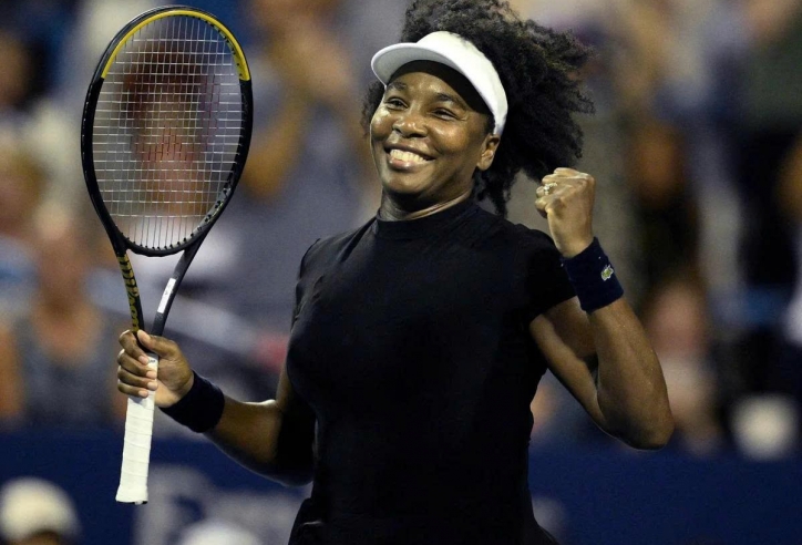 Venus Williams lập kỷ lục ở tuổi 45