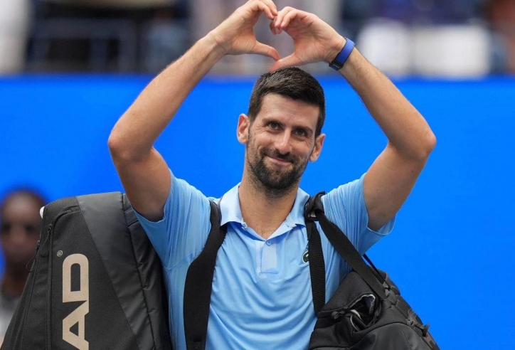 Djokovic rút lui khỏi Davis Cup