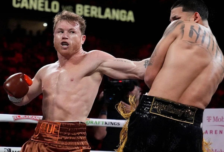 Canelo Alvarez tuyên bố gây sốc về trận tái đấu với Terence Crawford