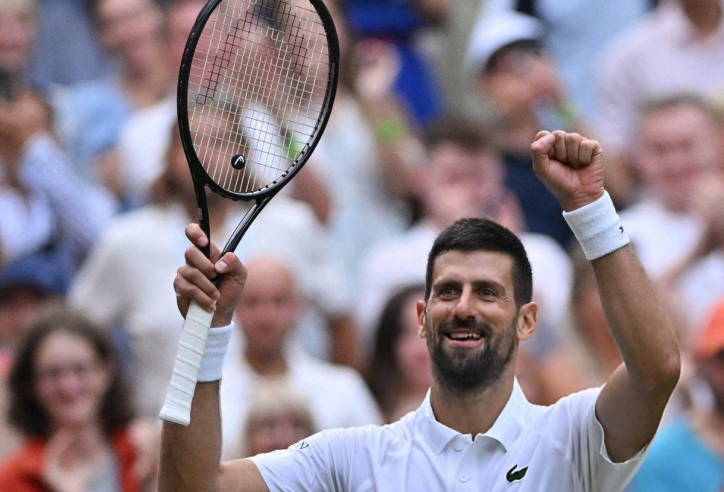 Thắng dễ đàn em, Djokovic lập cột mốc đáng nhớ ở Wimbledon