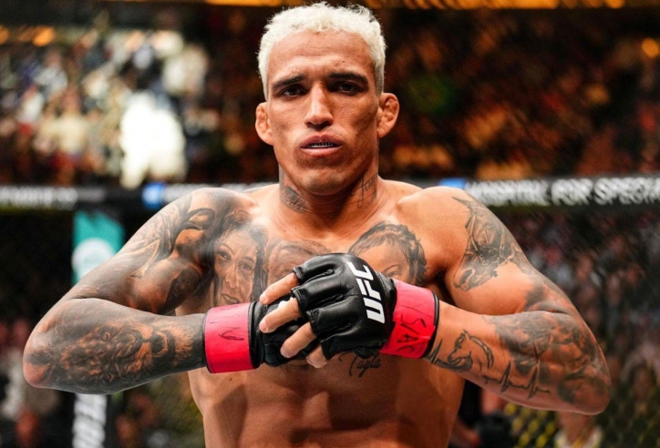 Charles Oliveira chuẩn bị trở lại võ đài sau thảm bại trước Ilia Topuria