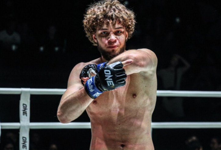 ONE Friday Fights 121: Bakhtin xử đẹp Tengnueng, cơn mưa knock-out xuất hiện