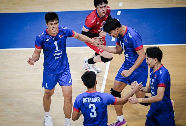 Bóng chuyền nam Philippines thua đậm trận 'chào sân' giải VĐTG