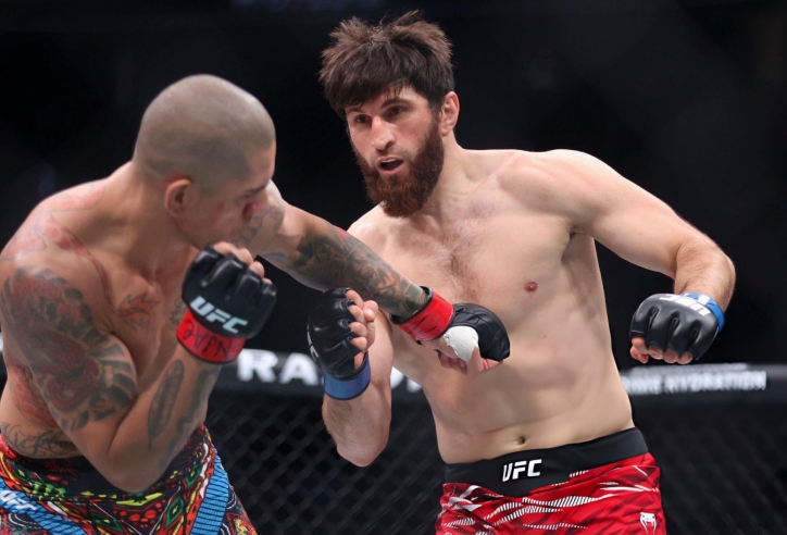 Magomed Ankalaev và Alex Pereira đấu 'võ mồm' bằng... Google Dịch