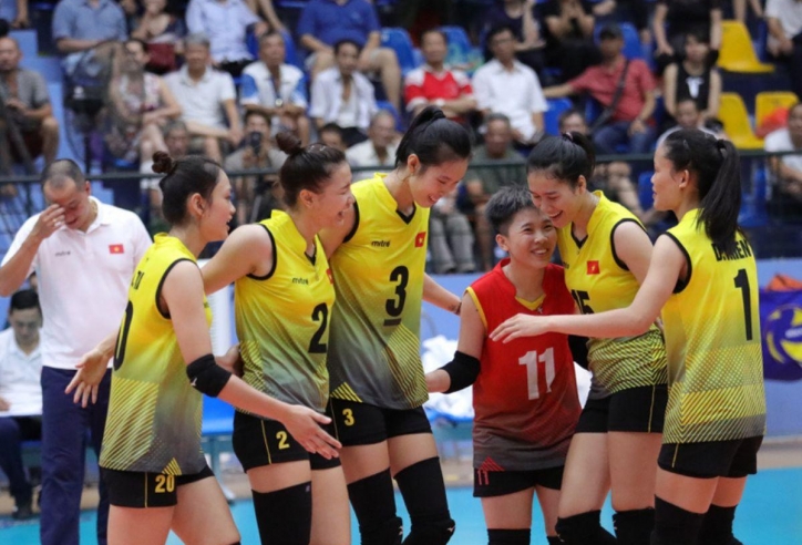 Bóng chuyền nữ Việt Nam thắng với tỉ số không tưởng, rực sáng ở sân chơi châu lục