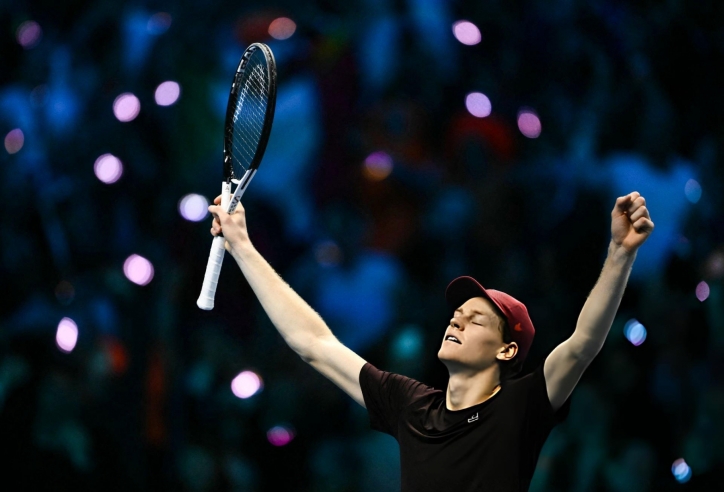 Hạ đẹp Alcaraz, Sinner bảo vệ thành công ngôi vương ATP Finals