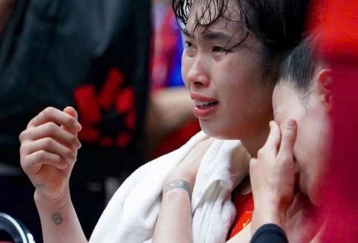 Chủ công Thanh Thúy khóc nức nở sau thất bại tiếc nuối trước Thái Lan