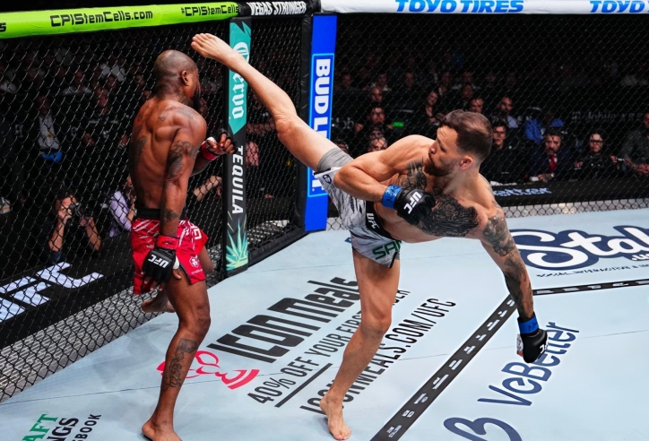 Top 5 pha knock-out mãn nhãn nhất UFC năm 2025