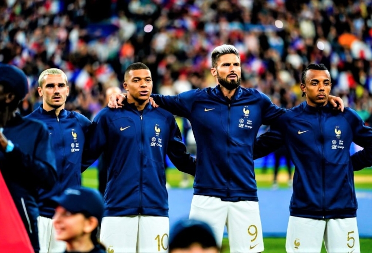 Nhà vô địch World Cup 'run sợ' trước đôi chân của tiền vệ MU
