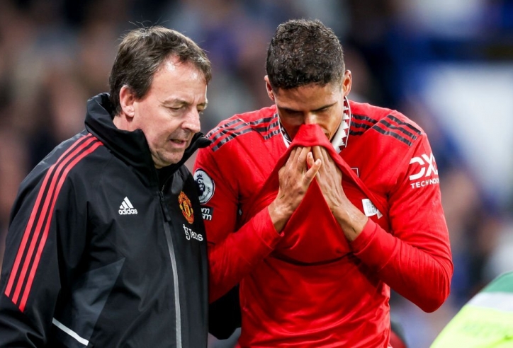 Varane bật khóc nức nở, nguy cơ lớn bỏ lỡ World Cup 2022