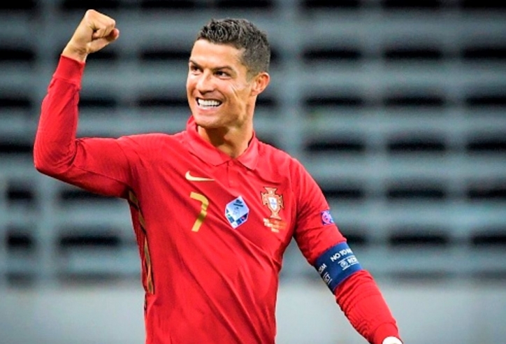 Bỏ qua lùm xùm, Ronaldo có hành động cực đẹp trước thềm World Cup 2022