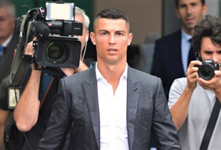 Tin MU hôm nay 2/2: Ronaldo nhận tin xấu, Quỷ đỏ thẳng tiến vào chung kết Carabao Cup