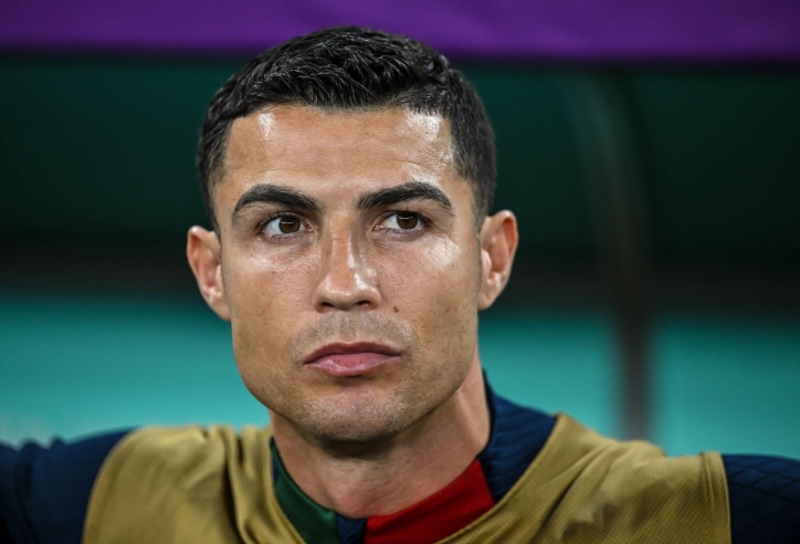 Mở đầu kỷ nguyên mới, Ronaldo chính thức tạm biệt cánh tay phải đắc lực