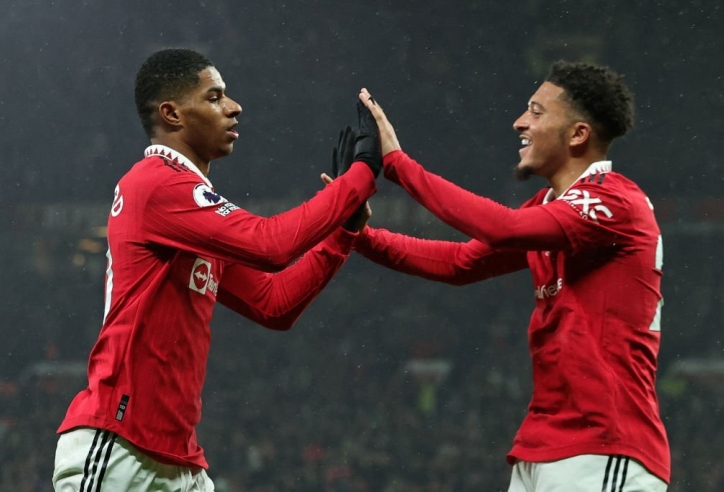Rashford đẳng cấp ngút ngàn, MU phục thù thành công 'bầy ong'