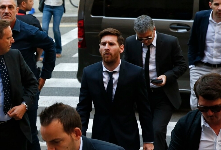 Thay thế Messi, PSG chốt chiêu mộ luôn trụ cột Arsenal