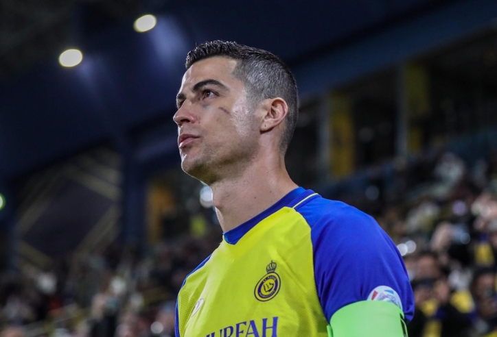 Tân HLV Al Nassr nói thẳng một điều về Ronaldo khiến tất cả vỡ òa