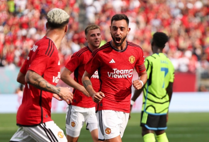 Bruno rực sáng, MU ngạo nghễ đánh bại Arsenal