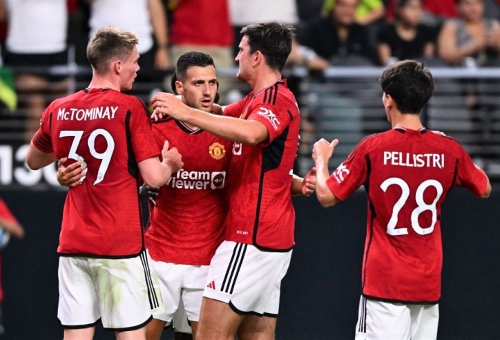Hàng thủ tệ hại, MU thất bại 'muối mặt' trước Dortmund