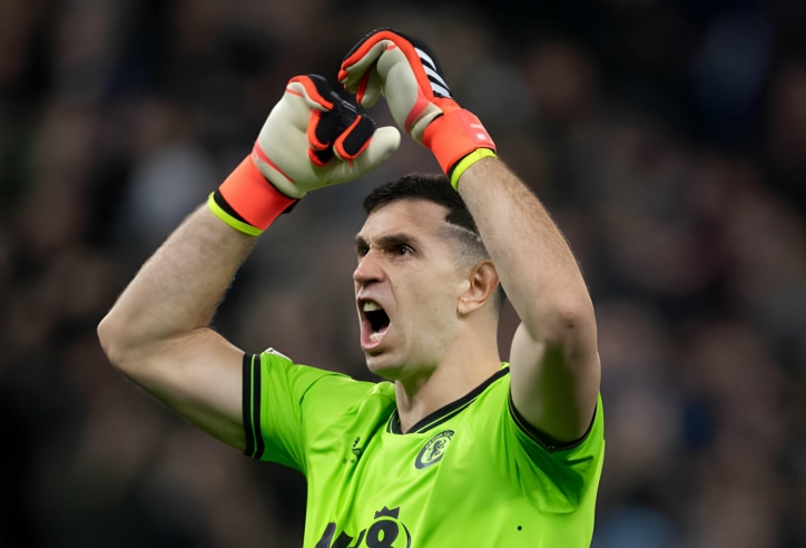 Thủ môn Emiliano Martinez gửi thông điệp đẳng cấp tới Arsenal